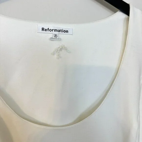 REFORMATION Mikol Pleated Midi Dress in White Size Medium - Picture 7 of 12